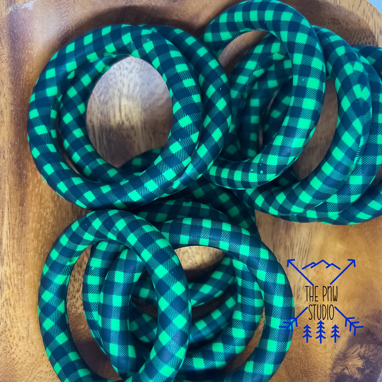 Plaid silicone rings