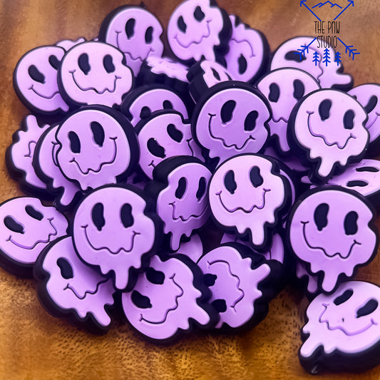 Purple melting smile face focal